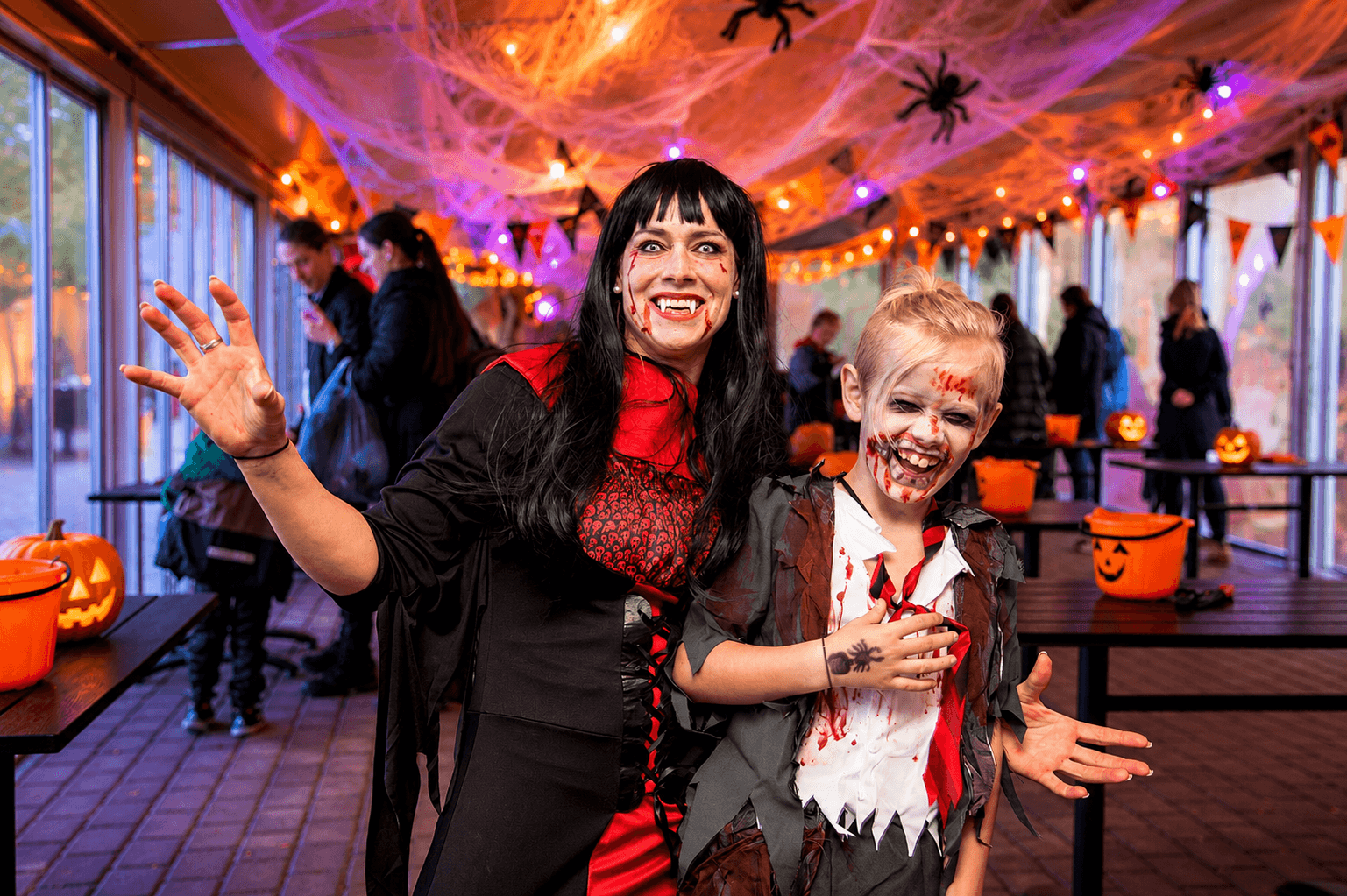 Spöken, häxor och demoner! Vi arrangerar en halloweenvecka med fylld med roliga och spännande aktiviteter för hela familjen!